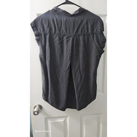 Black & White Button-Up Blouse with Heart Print Short Sleeves Rayon Material - Picture 2 of 8